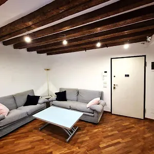 Magnifico Ristrutturato Apartment